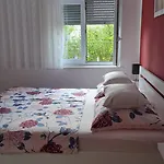 Maslinik Apartman *