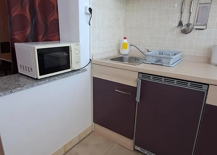 Maslinik Апартаменты *